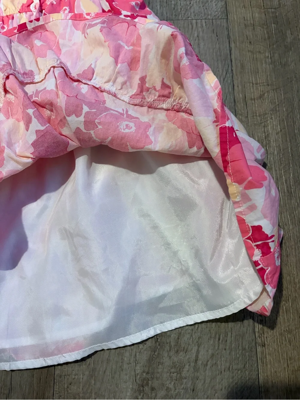 Pink Floral Mini Dress with Puff-Sleeves. Size Large Summer Vacation